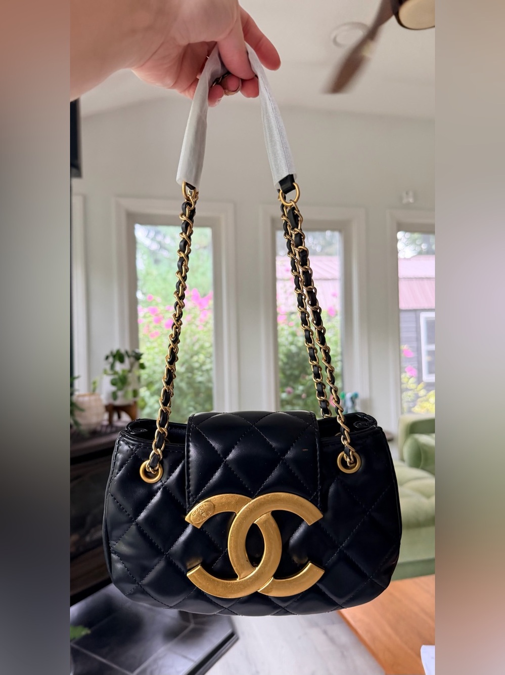 NEW in Box Chanel MAKEUP Black Giant CC Gold Tone Shoulder Flap Bag